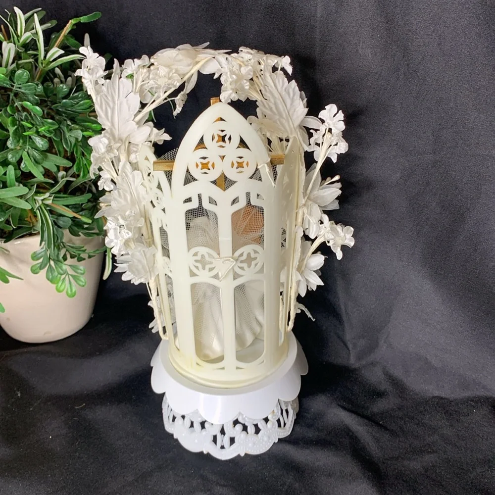 Vintage Martha’s Porcelain Figurine boxed wedding cake topper
